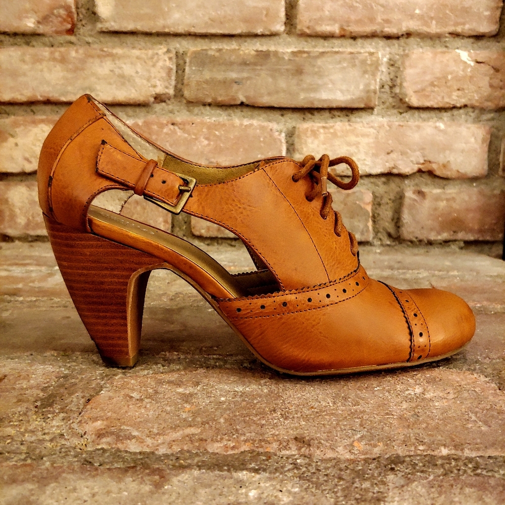 30s/40s inspired shoes